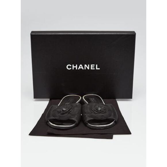 CHANEL Black Mesh Camellia Flower Open Toe Flat Sandals 39.5 sz - Picture 2 of 15